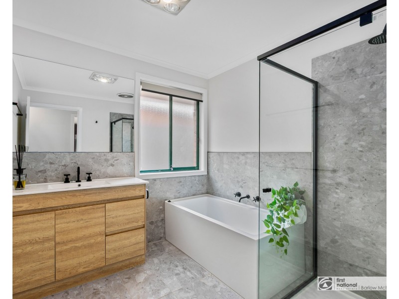 8 Nielsen Court, Altona Meadows VIC 3028