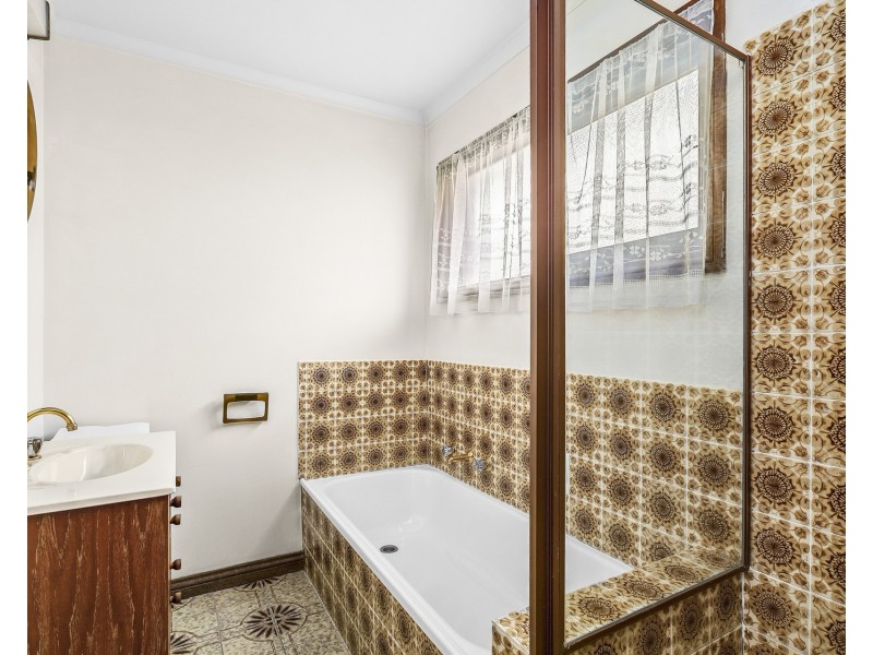 1/15 Upton Street, Altona VIC 3018