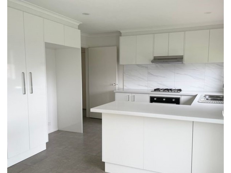 16 Willis Court, Altona Meadows VIC 3028