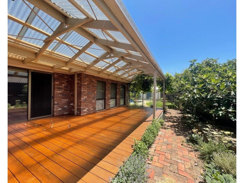 7 Kurrajong Street, Altona Meadows VIC 3028