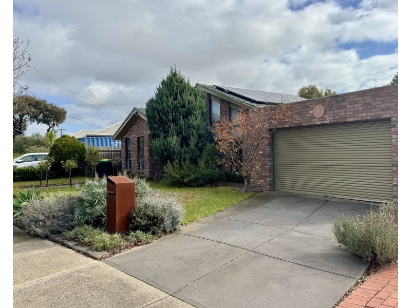 7 Kurrajong Street, Altona Meadows VIC 3028