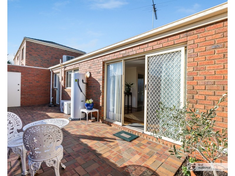 2/15-17 Railway Street, Altona VIC 3018