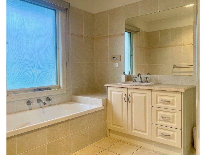 20 Waratah Street, Seaholme VIC 3018