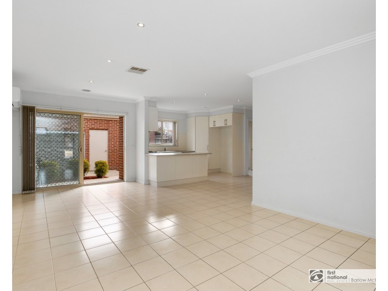 1/36 Myers Parade, Altona Meadows VIC 3028