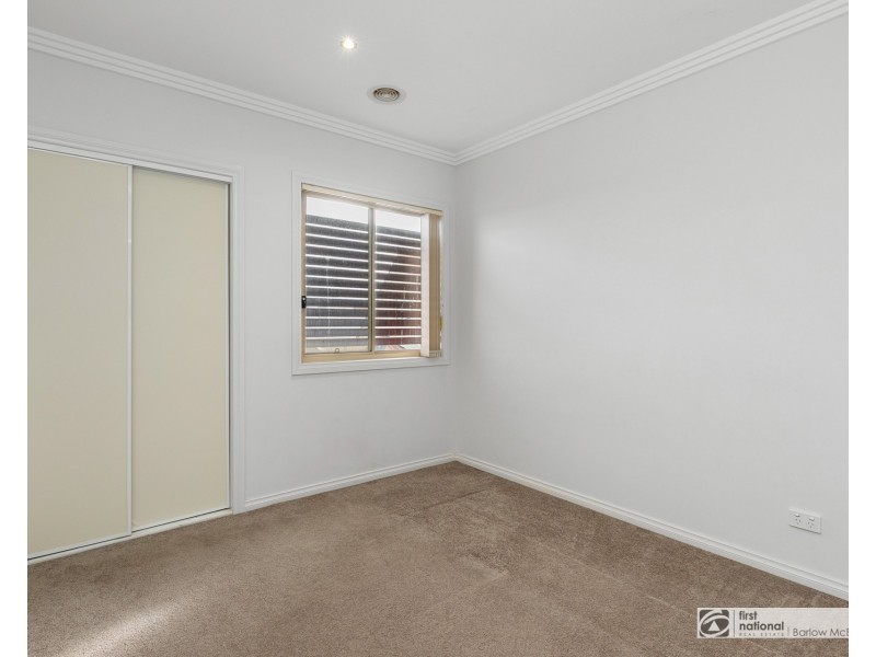 1/36 Myers Parade, Altona Meadows VIC 3028