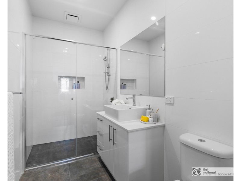 16A Charles Road, Altona VIC 3018