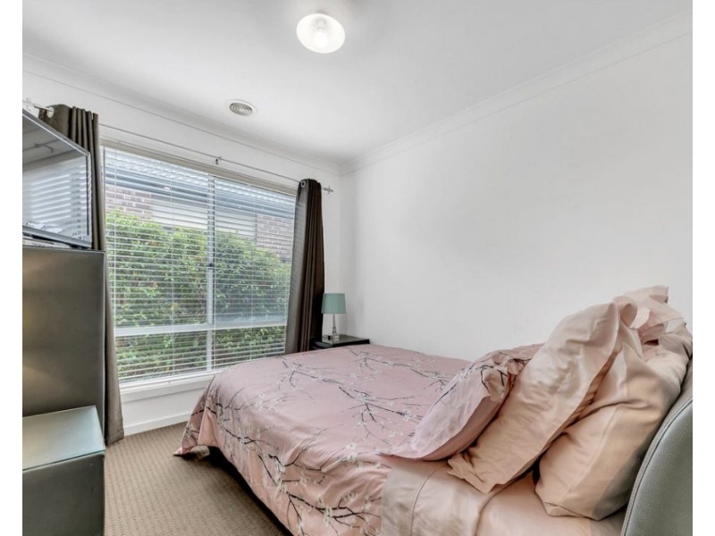 5 Breasley Parkway, Point Cook VIC 3030