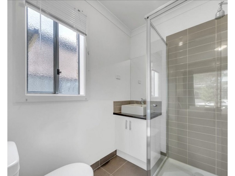 5 Breasley Parkway, Point Cook VIC 3030