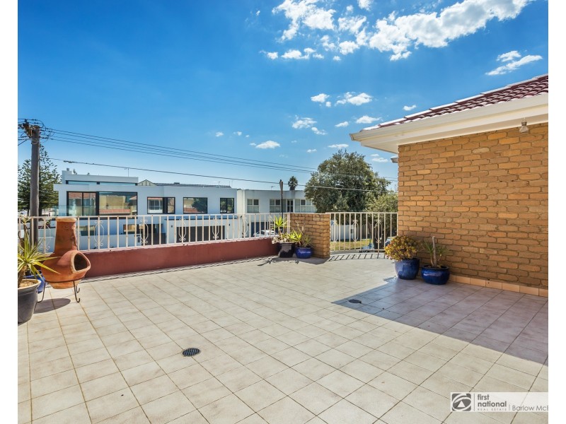 2/97 Esplanade, Altona VIC 3018