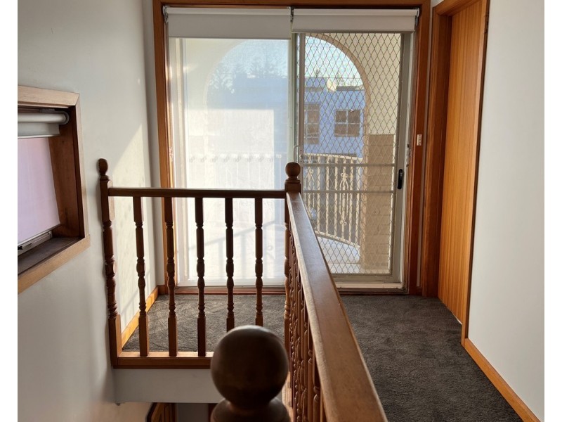 2/97 Esplanade, Altona VIC 3018