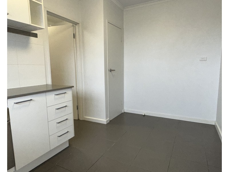 8/66 Simmons Drive, Altona VIC 3018