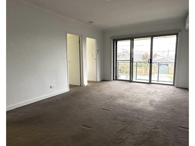 8/66 Simmons Drive, Altona VIC 3018