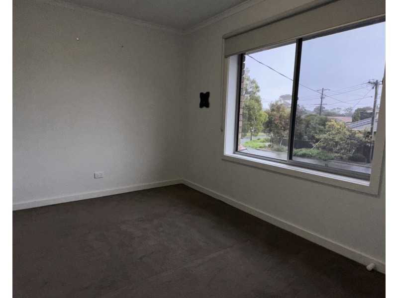 8/66 Simmons Drive, Altona VIC 3018