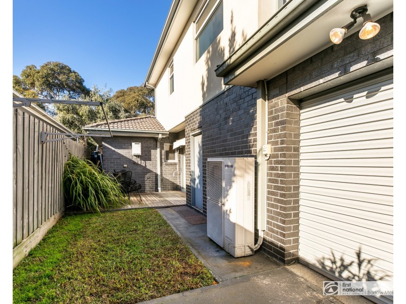 1/7 Fourth Avenue, Altona North VIC 3025