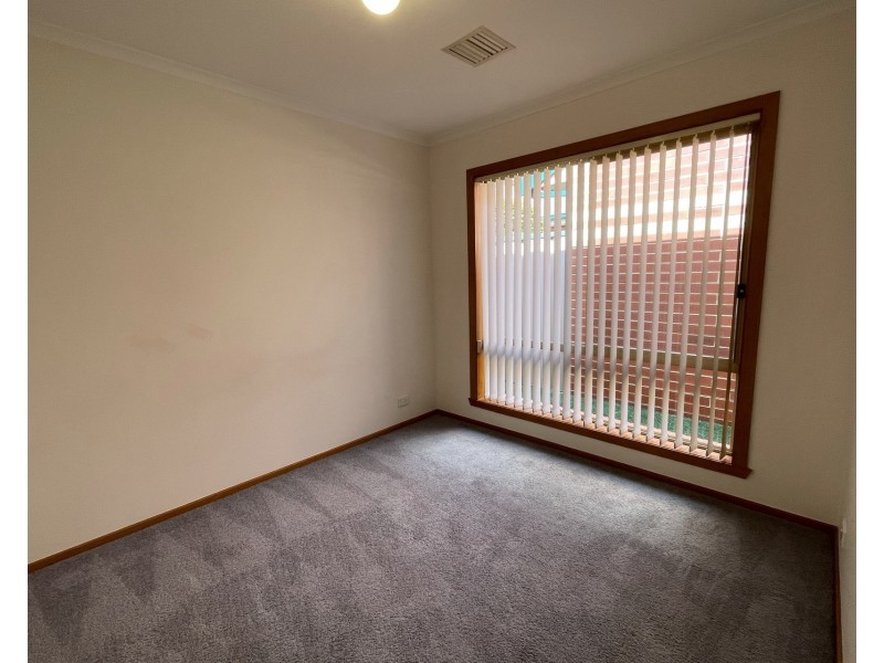 2/19 Upton Street, Altona VIC 3018