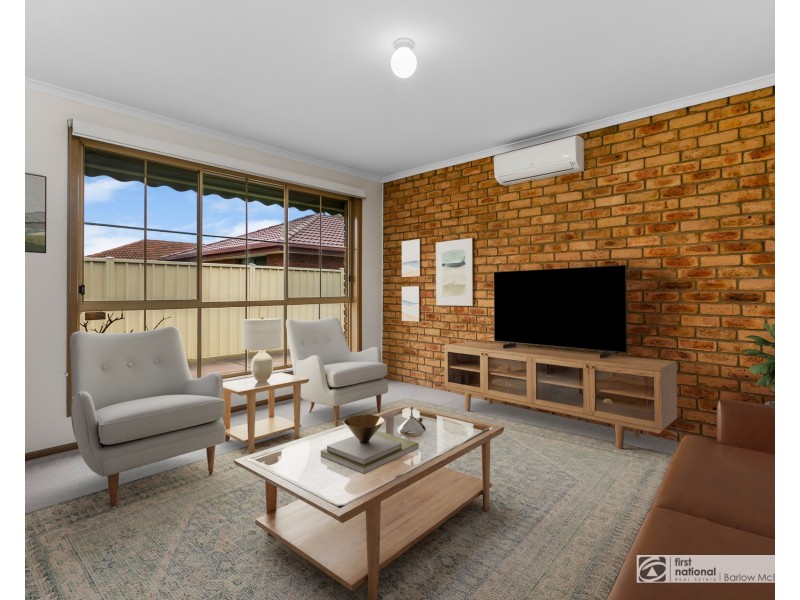 2/35 Taegtow Way, Altona Meadows VIC 3028