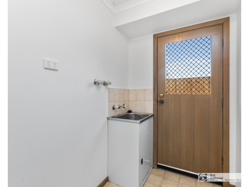 2/35 Taegtow Way, Altona Meadows VIC 3028