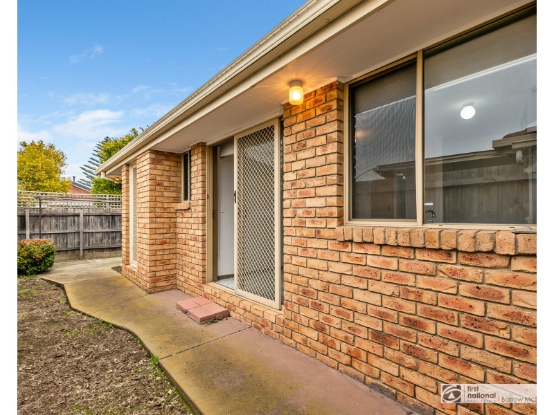 2/35 Taegtow Way, Altona Meadows VIC 3028