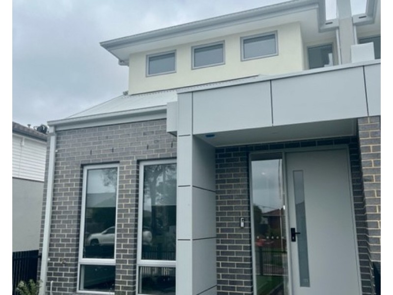 2/63 Rose Street, Altona VIC 3018