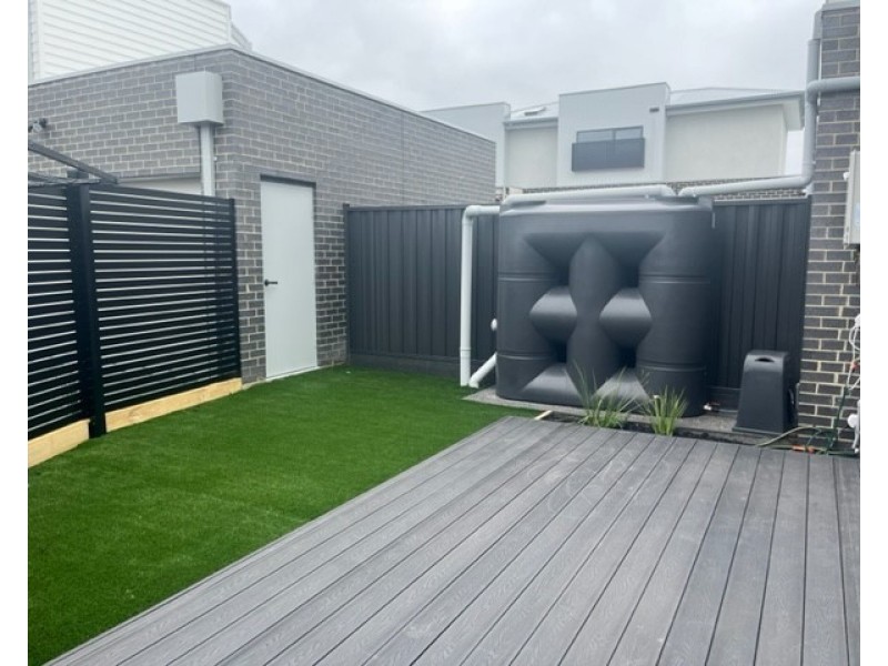 2/63 Rose Street, Altona VIC 3018