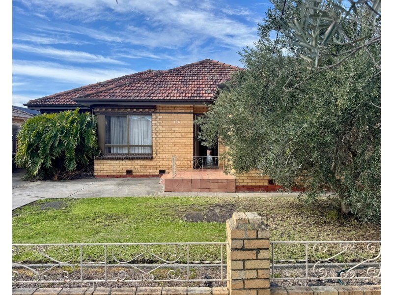 136 Seventh Avenue, Altona North VIC 3025