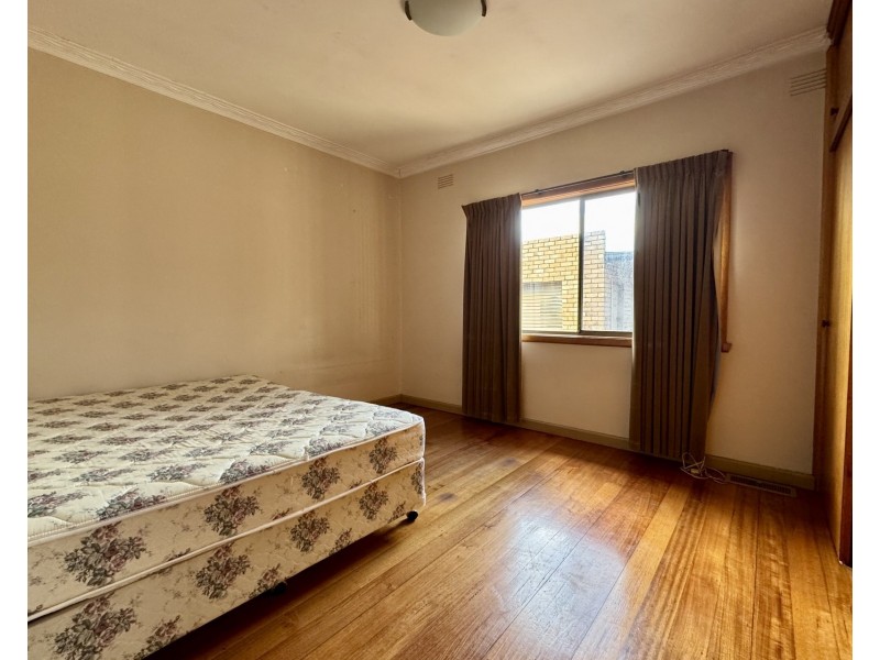 136 Seventh Avenue, Altona North VIC 3025