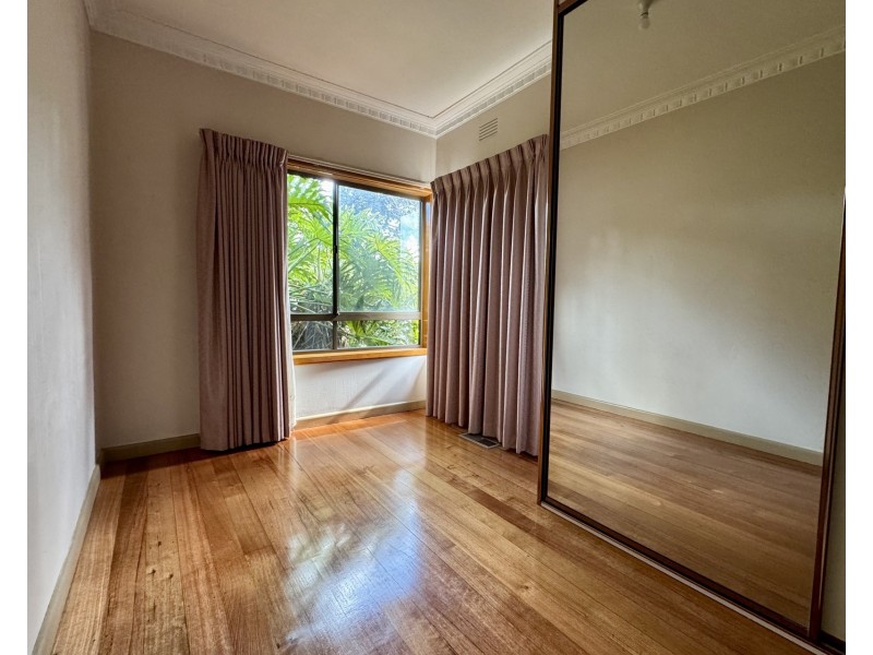 136 Seventh Avenue, Altona North VIC 3025