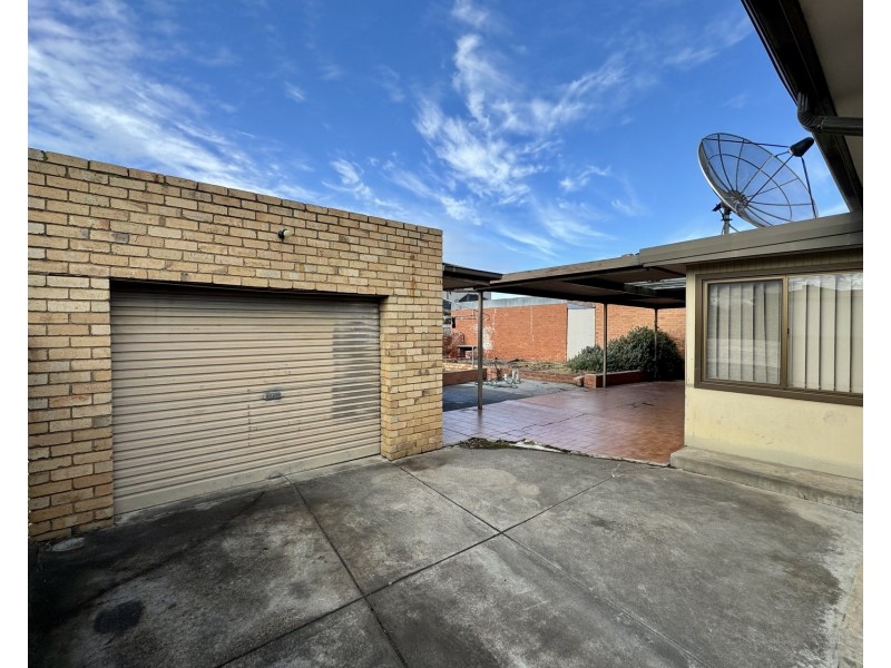 136 Seventh Avenue, Altona North VIC 3025