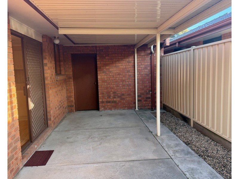 2/355 Queen Street, Altona Meadows VIC 3028