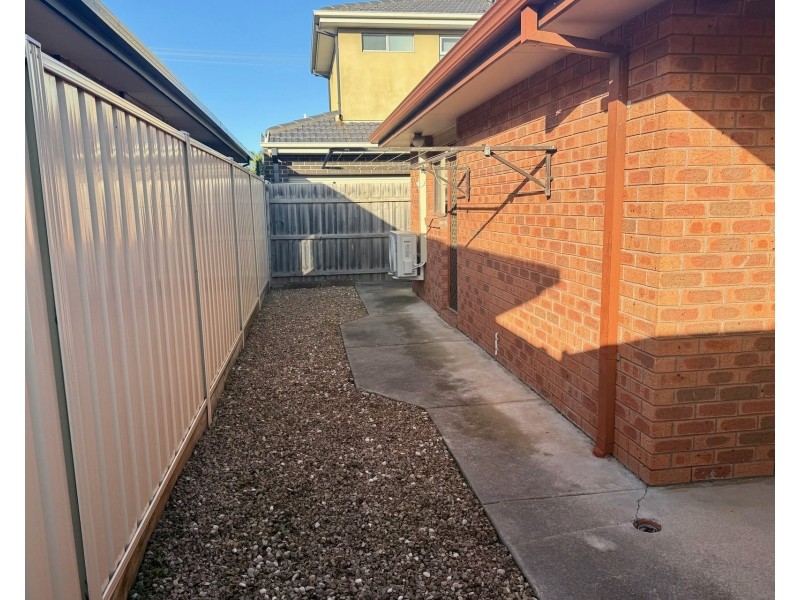 2/355 Queen Street, Altona Meadows VIC 3028