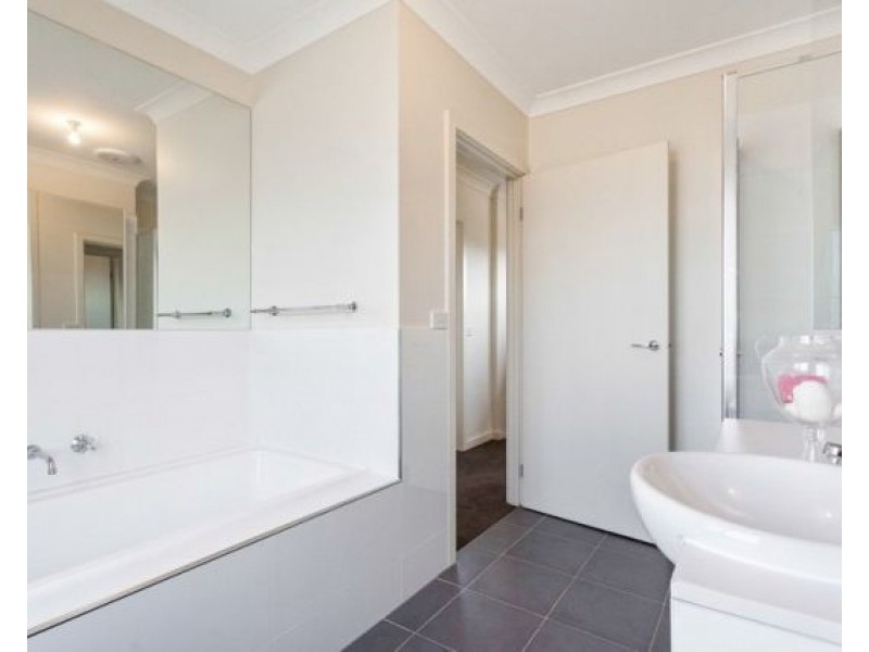 1A Merritt Court, Altona VIC 3018