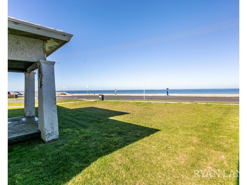 87 Esplanade, Altona VIC 3018