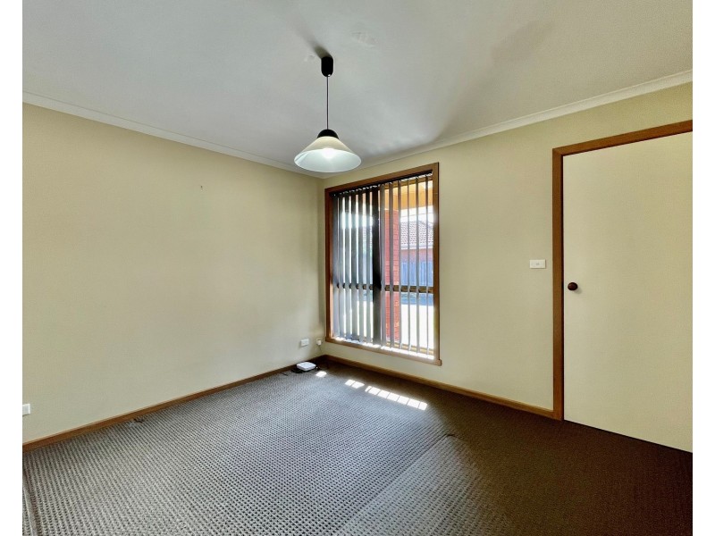 2/12 Delahunty Court, Altona Meadows VIC 3028