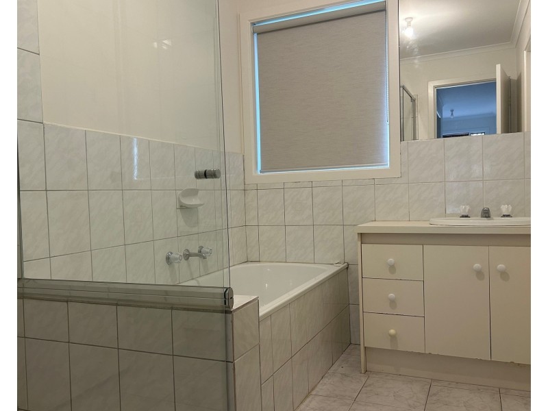 1/27 Murphy Street, Altona North VIC 3025