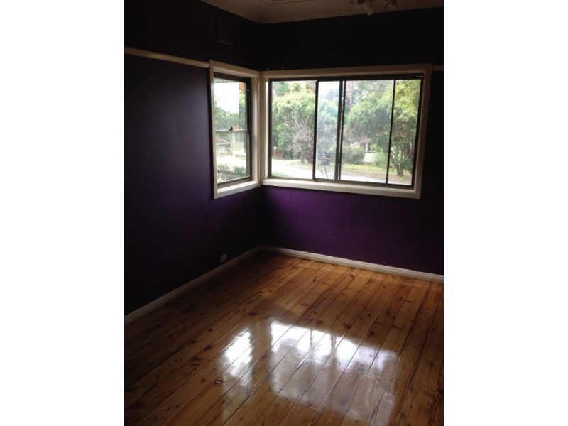 4 Robilliard Street, Mays Hill NSW 2145