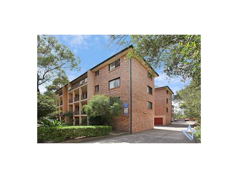 15/227 Targo Road, Girraween NSW 2145