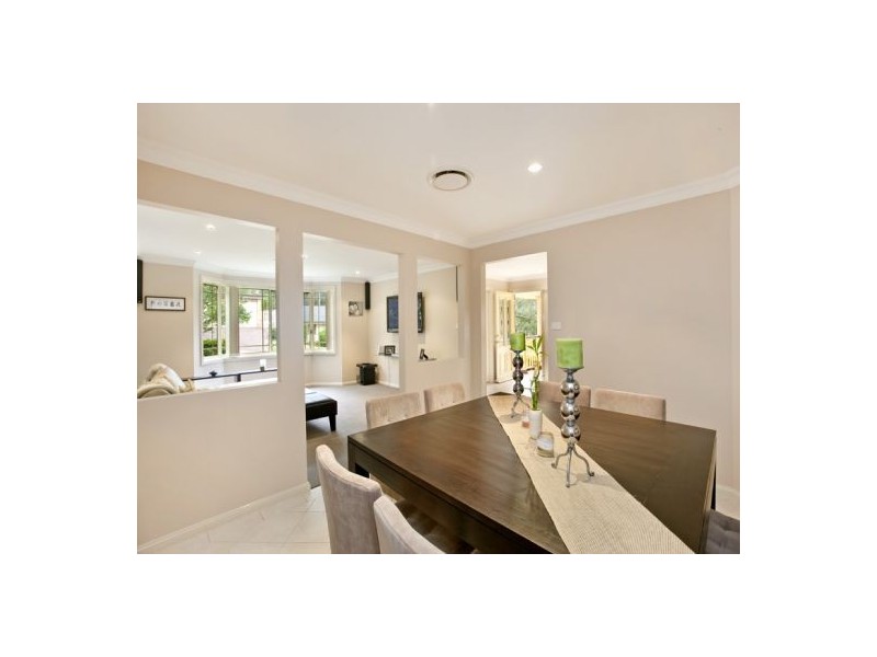 1 Forest Knoll, Castle Hill NSW 2154