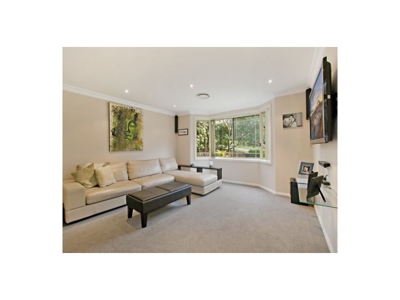 1 Forest Knoll, Castle Hill NSW 2154