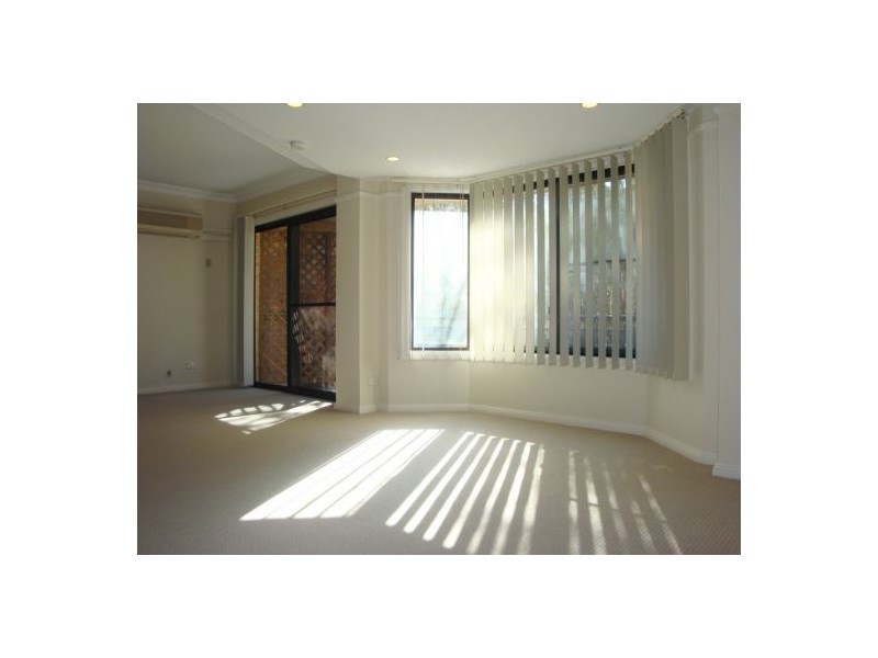 1/23-25 Showground Road, Castle Hill NSW 2154