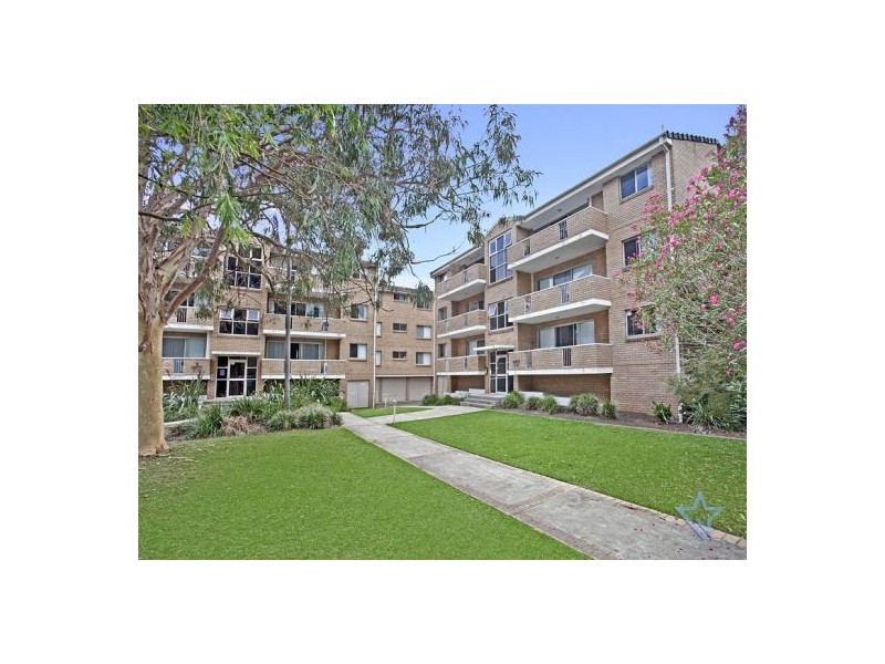 15/10-12 Thomas Street, Parramatta NSW 2150