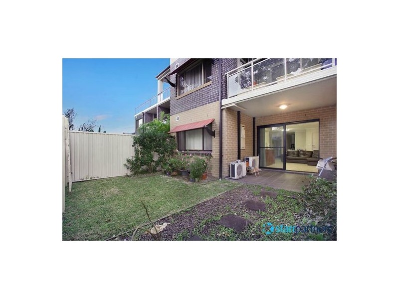 2/49-55 Beamish Road, Northmead NSW 2152