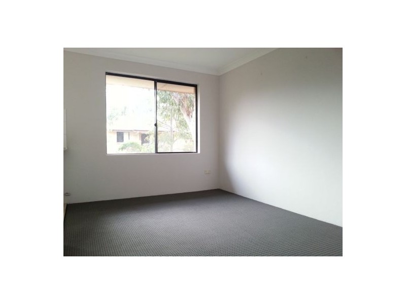 4/43-47 Newman Street, Merrylands NSW 2160