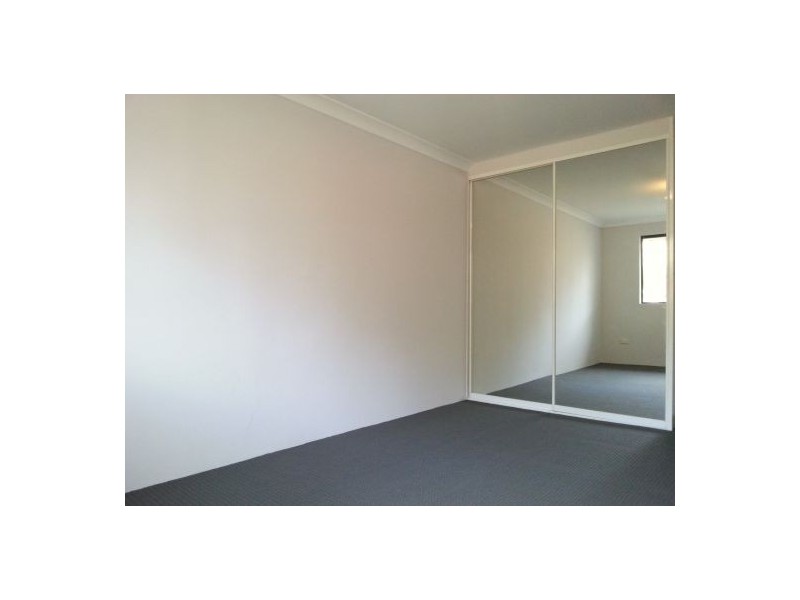 4/43-47 Newman Street, Merrylands NSW 2160