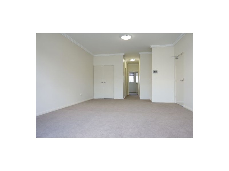 18/30-32 Briens Road, Northmead NSW 2152