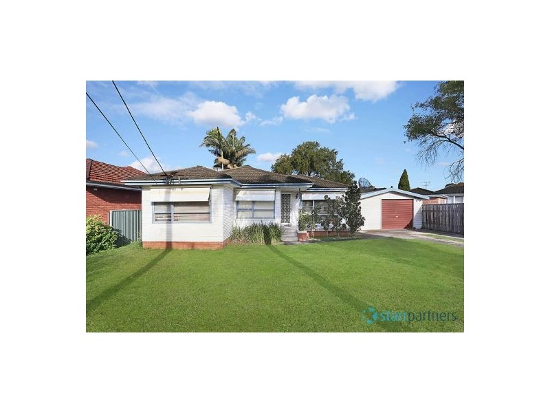 19 Cooyong Crescent, Toongabbie NSW 2146