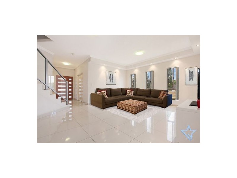 28 Robilliard Road, Mays Hill NSW 2145