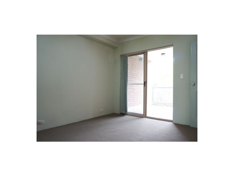 9/27-29 Parkside Lane, Westmead NSW 2145