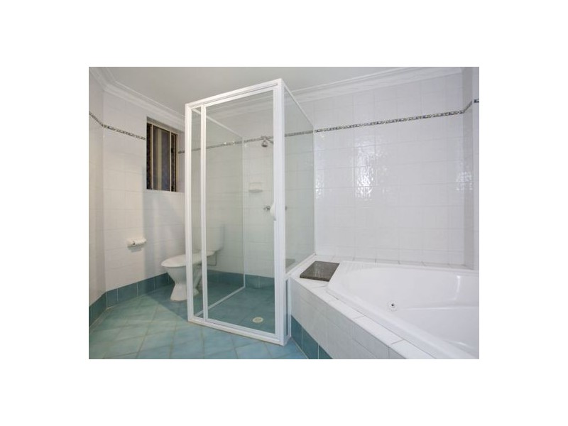 8/2-4 Oakes Street, Westmead NSW 2145