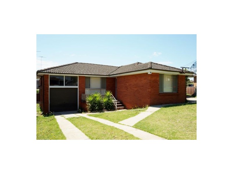11 Casino Road, Greystanes NSW 2145
