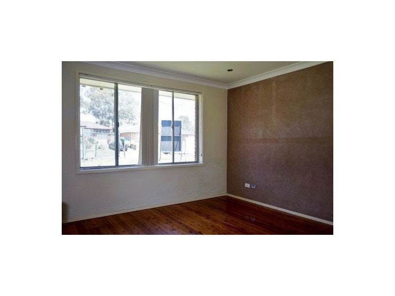 11 Casino Road, Greystanes NSW 2145